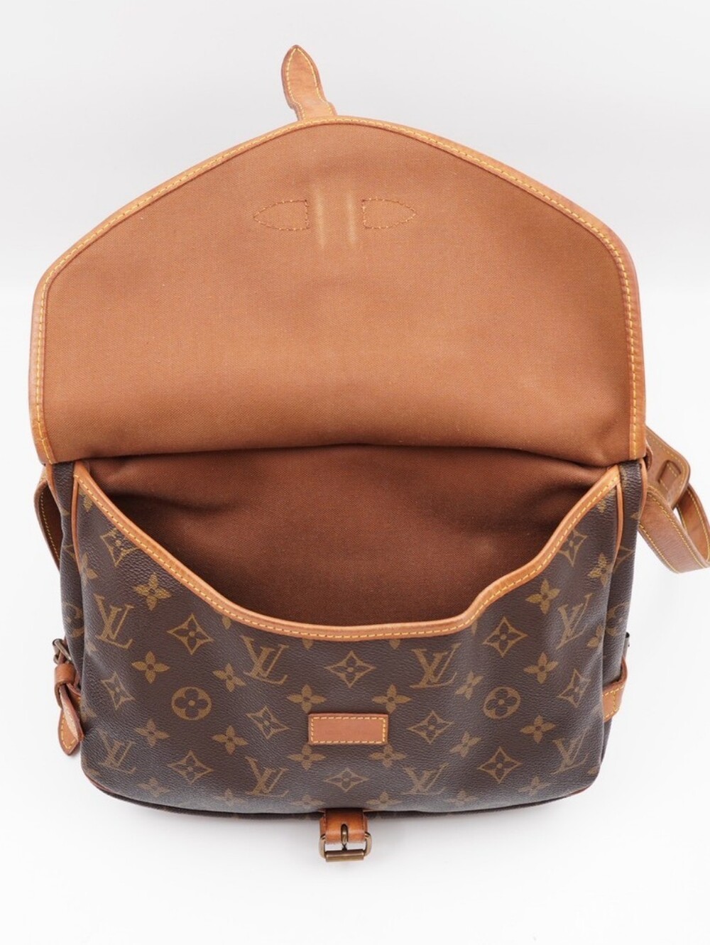 CL28 💕 Louis Vuitton Monogram Saumur MM - Picture 11 of 14